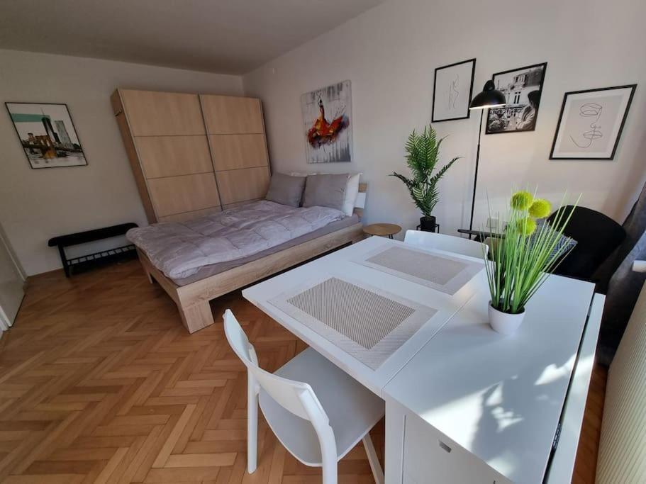The Rowhouse Apartment Ljubljana - Free Parking المظهر الخارجي الصورة